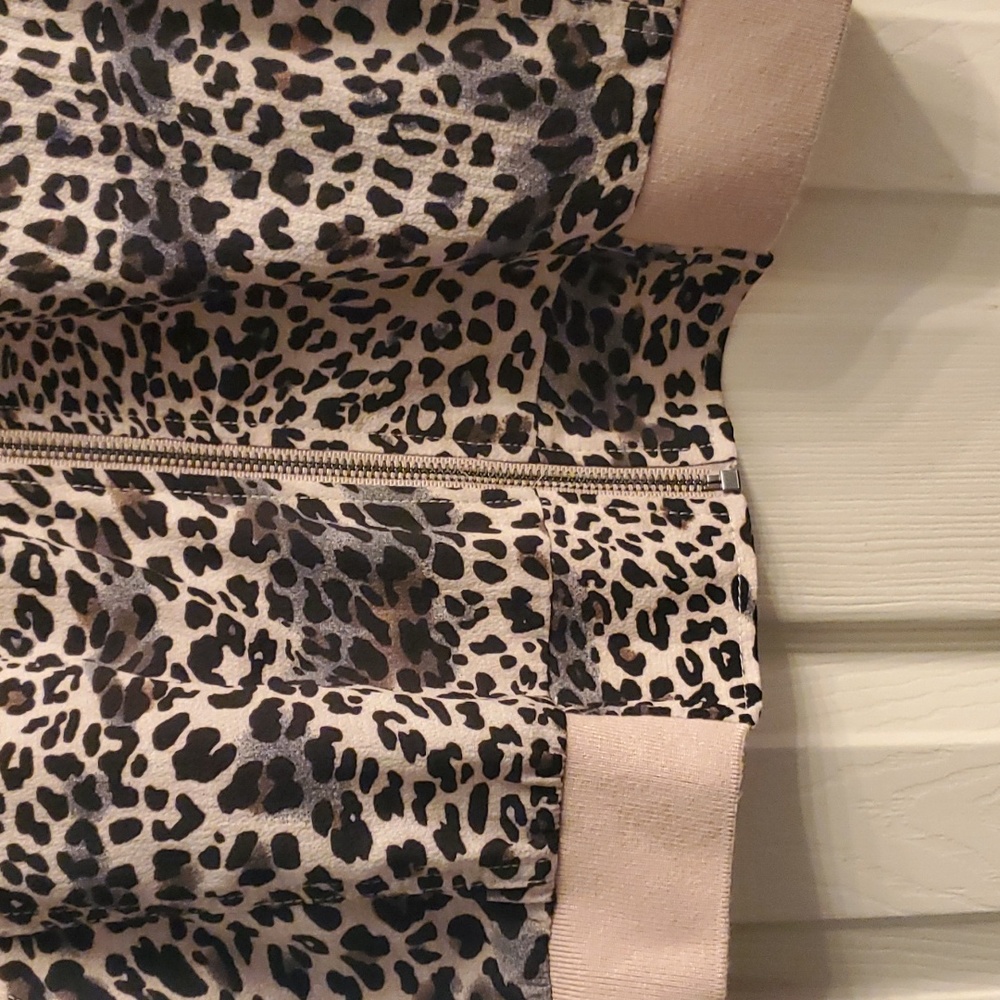 Leopard print zip up jacket - Picture 5 of 5